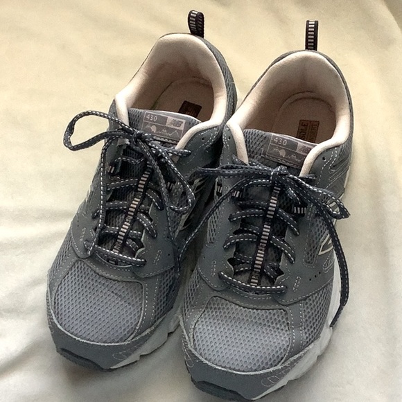 New Balance Women’s Gray/Pink 430 Running Shoes - Picture 3 of 7